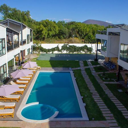 Готель Grand Gardenia Атліско Екстер'єр фото